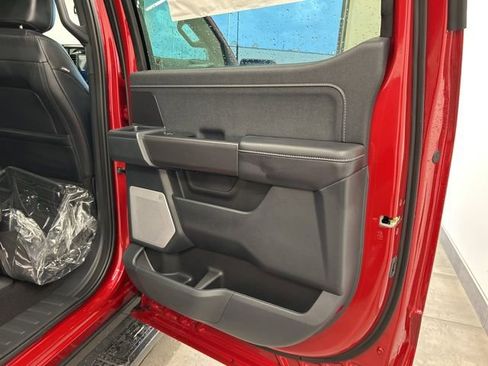 New 2025 Ford F150 Lariat w/ Equipment Group 502A High image 39