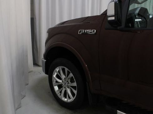 Used 2015 Ford F150 Lariat w/ Equipment Group 502A Luxury AWD/4WD image 29