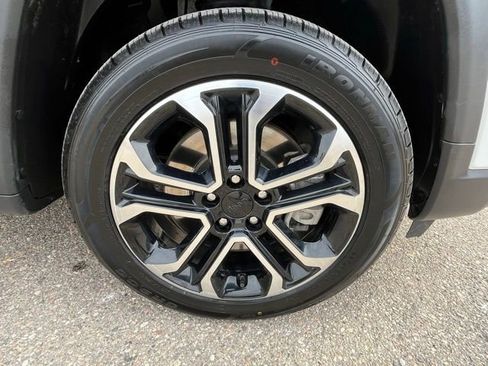 Used 2024 Jeep Compass Limited AWD/4WD image 9
