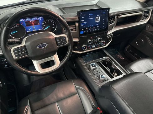 Used 2022 Ford Expedition Max XLT image 12