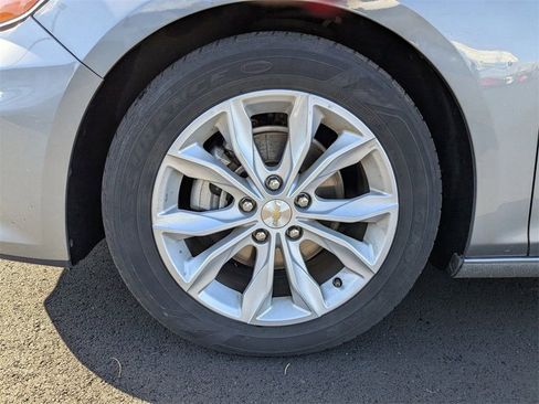 Used 2023 Chevrolet Malibu LT image 14