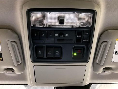 Certified 2024 Toyota 4Runner Limited AWD/4WD image 36