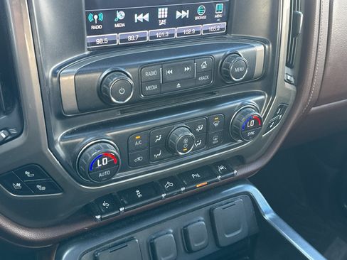 Used 2016 Chevrolet Silverado 1500 High Country image 30