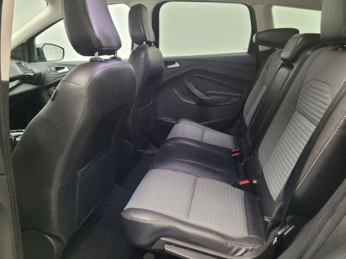 Used 2018 Ford Escape SE w/ SE Sport Appearance Package FWD image 18