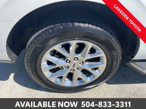 Used 2021 Ford Expedition XLT image 13