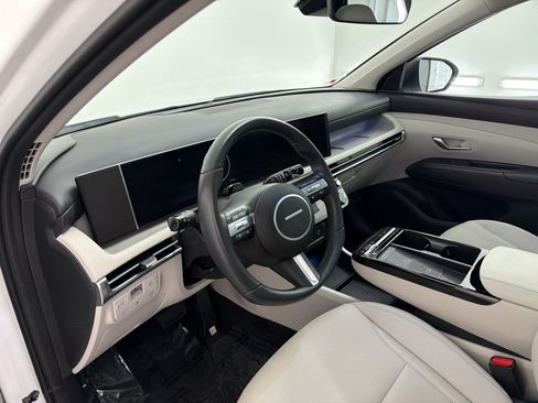 Used 2025 Hyundai Tucson SEL AWD/4WD image 4