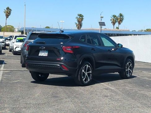 Used 2026 Chevrolet Trax RS w/ Driver Confidence Package image 8