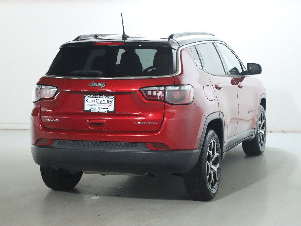 Used 2025 Jeep Compass Limited AWD/4WD image 49