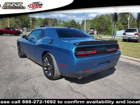 Used 2021 Dodge Challenger R/T Scat Pack RWD image 5