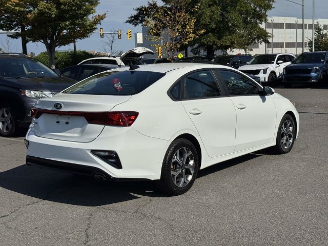Used 2020 Kia Forte LXS FWD image 2