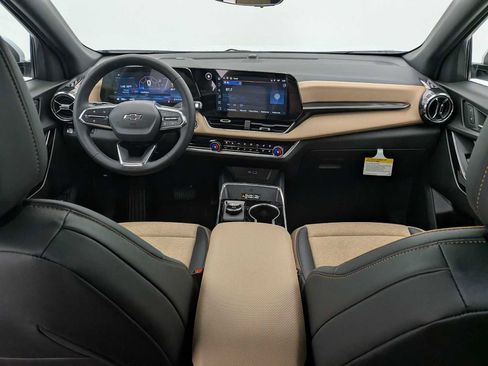 New 2026 Chevrolet Equinox ACTIV w/ Convenience Package III image 16