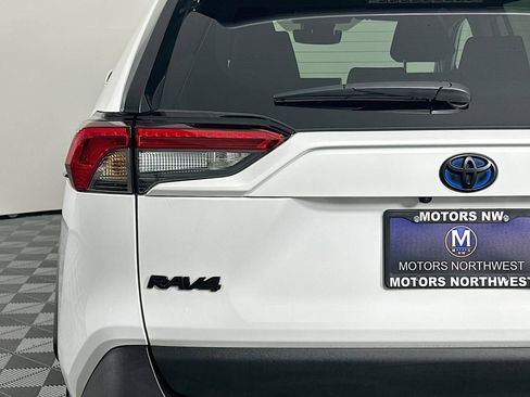 Used 2024 Toyota RAV4 LE image 23