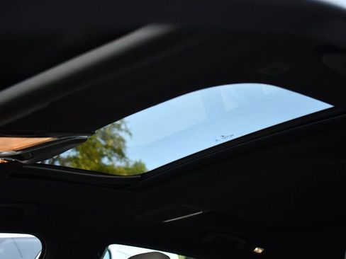 Used 2016 BMW 750i xDrive image 39