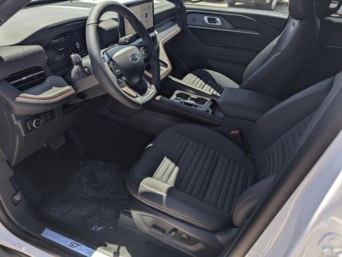 New 2026 Ford Explorer ST-Line RWD image 9