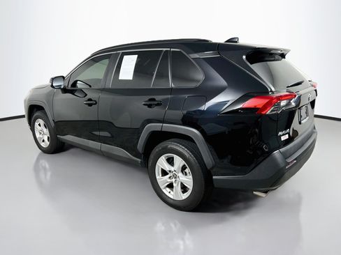 Used 2021 Toyota RAV4 XLE FWD image 8
