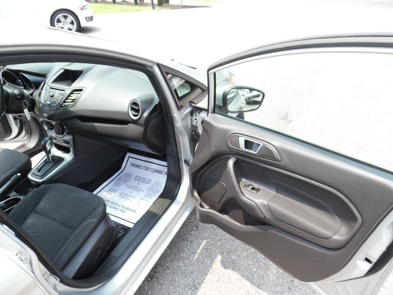 Used 2014 Ford Fiesta SE FWD image 21
