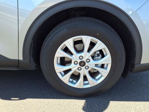 Certified 2024 Ford Escape Active FWD image 9