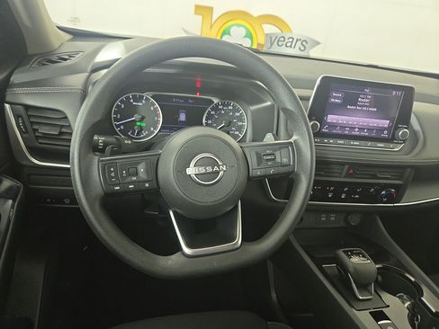 Used 2024 Nissan Rogue S AWD/4WD image 14