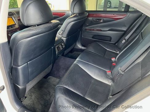 Used 2010 Lexus LS 460 RWD image 9
