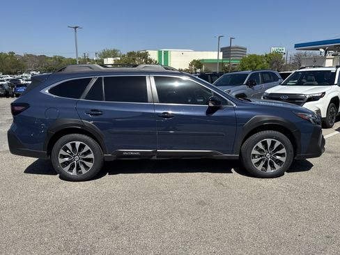 Used 2024 Subaru Outback Limited image 2