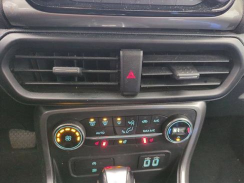 Used 2020 Ford EcoSport SES image 13