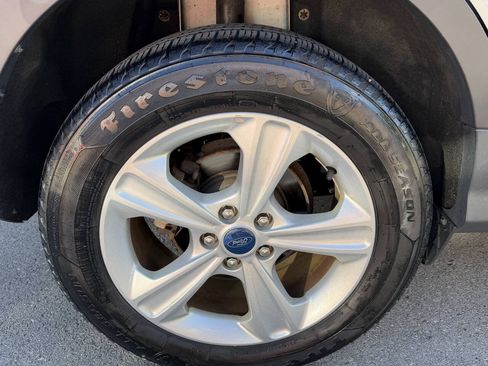 Used 2013 Ford Escape SE FWD image 19
