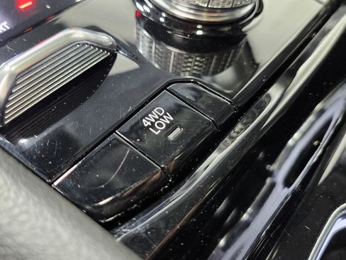 Used 2023 Jeep Grand Cherokee 4WD 4xe image 12