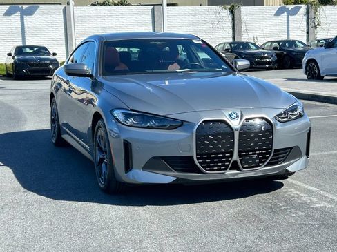 Used 2023 BMW i4 eDrive35 RWD image 7