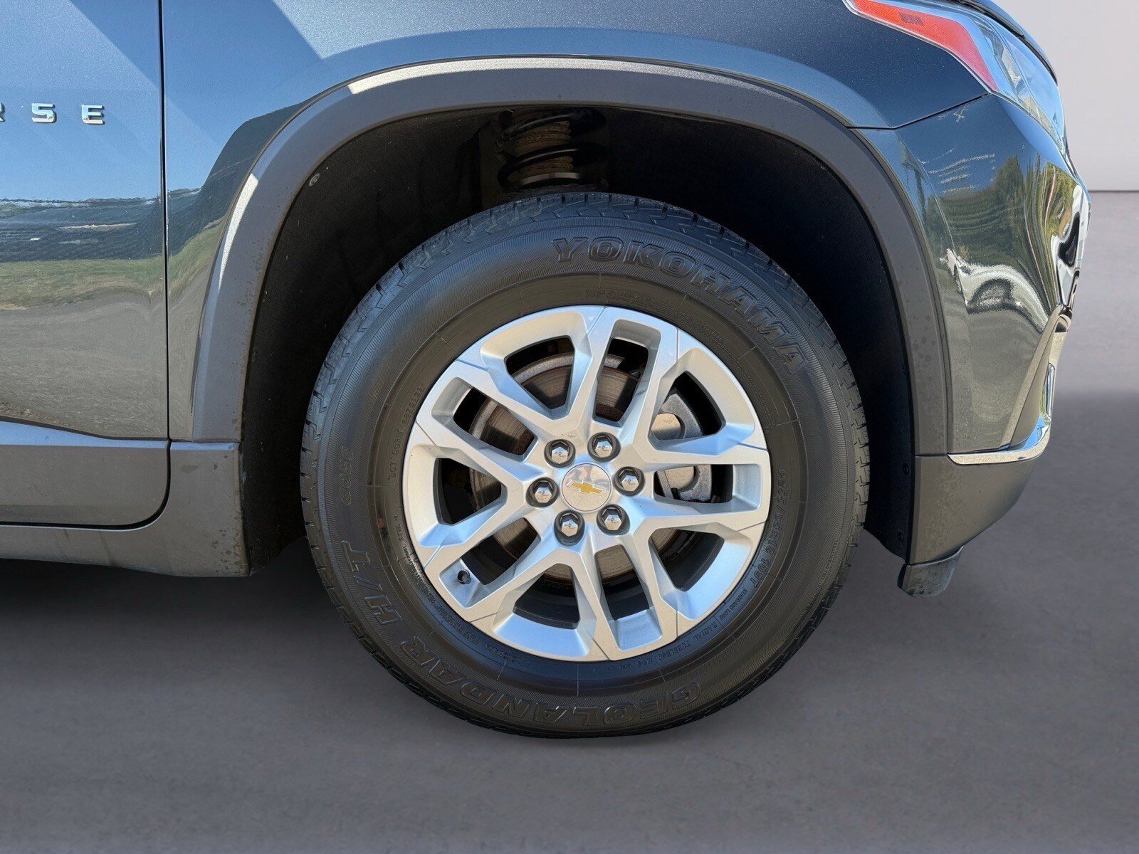 Used 2019 Chevrolet Traverse LT AWD/4WD image 9