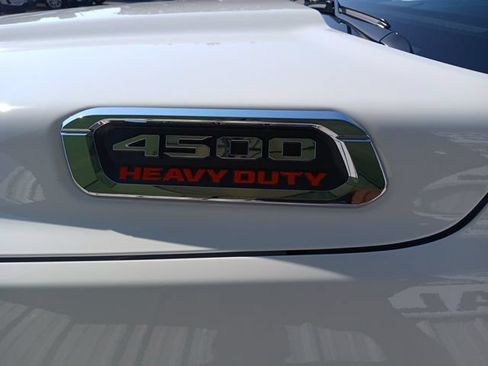 New 2027 RAM 4500 Tradesman w/ Chrome Appearance Group AWD/4WD image 7