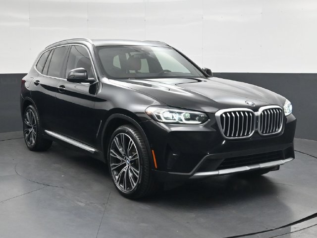 Used 2024 BMW X3 sDrive30i w/ Premium Package w/ZPA RWD image 2