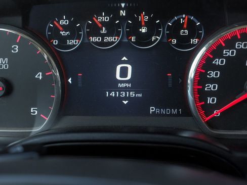 Used 2015 GMC Sierra 3500 Denali w/ Duramax Plus Package image 25