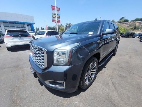 Used 2020 GMC Yukon XL Denali AWD/4WD image 4