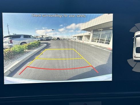 Used 2024 Hyundai Elantra Limited FWD image 19