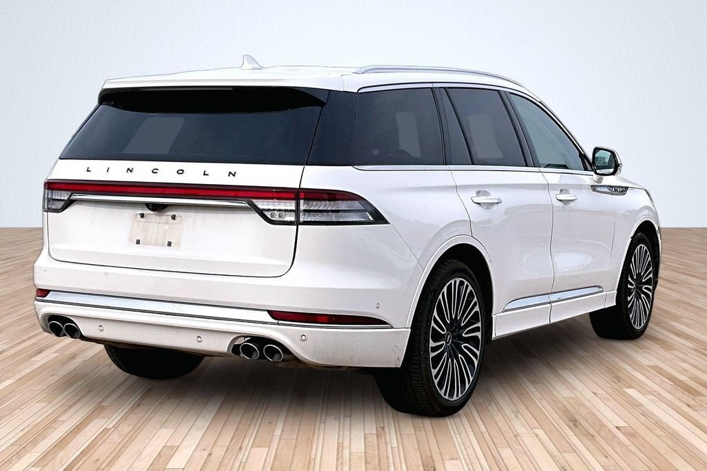 Used 2022 Lincoln Aviator Black Label AWD/4WD image 2