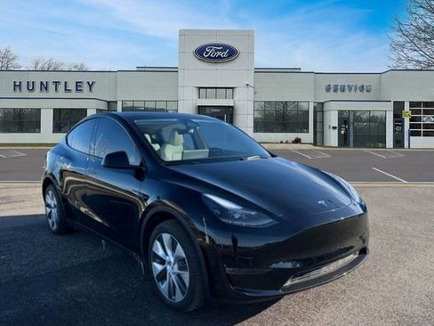 Used 2023 Tesla Model Y Long Range image 4