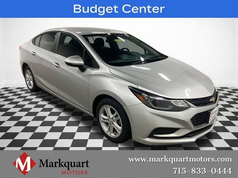 Used 2017 Chevrolet Cruze LT w/ Convenience Package FWD image 1