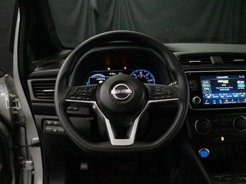 Used 2024 Nissan Leaf S image 22