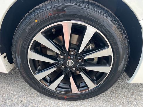 Used 2018 Nissan Altima 2.5 SV image 37