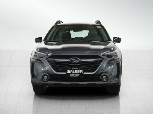 Used 2025 Subaru Outback Premium image 9