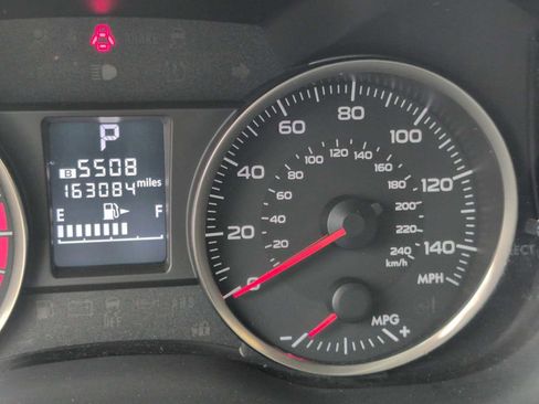 Used 2014 Subaru Crosstrek 2.0i Limited w/ Popular Package #2 image 26