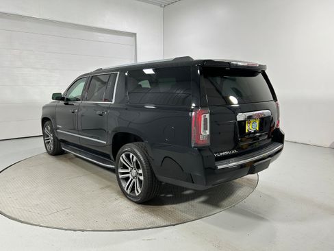 Used 2020 GMC Yukon XL Denali w/ Open Road Package AWD/4WD image 24