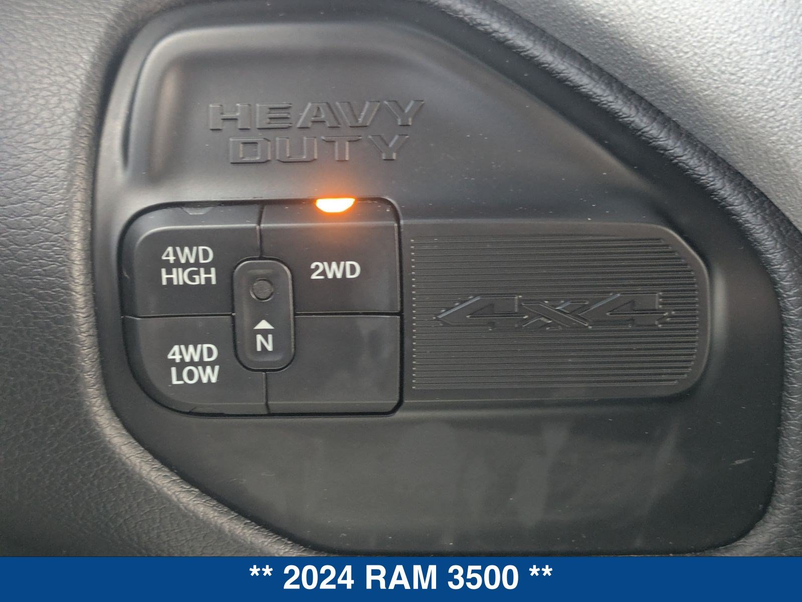 Used 2024 RAM 3500 Big Horn AWD/4WD image 34