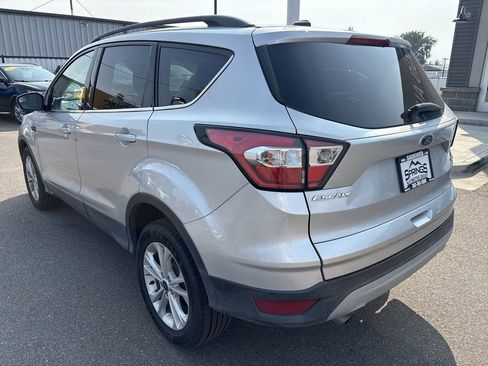 Used 2018 Ford Escape SE image 6