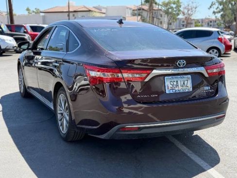 Used 2016 Toyota Avalon Limited w/ Toyota Safety Sense Package FWD image 5