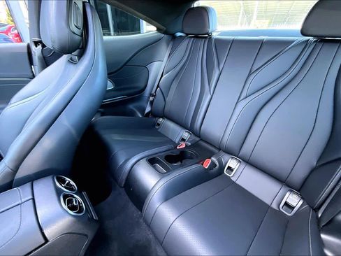 Used 2025 Mercedes-Benz CLE 300 4MATIC Coupe image 20