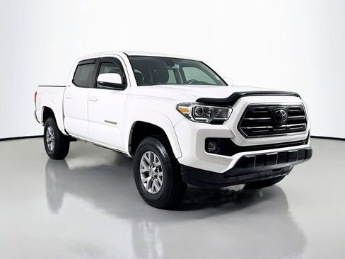 Used 2019 Toyota Tacoma SR5 image 3