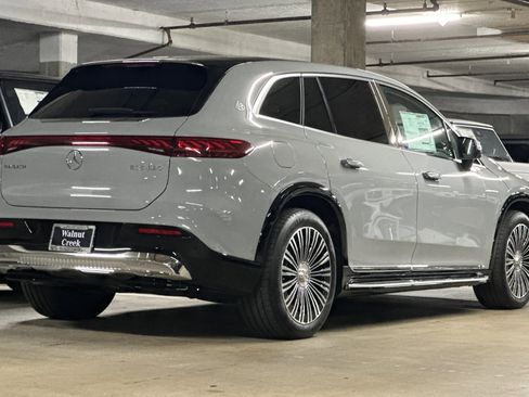 New 2025 Mercedes-Benz Maybach EQS 680 4MATIC image 8