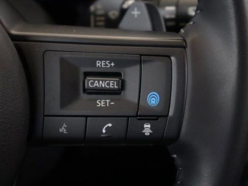 Certified 2025 Nissan Pathfinder SV w/ SV Premium Package image 17