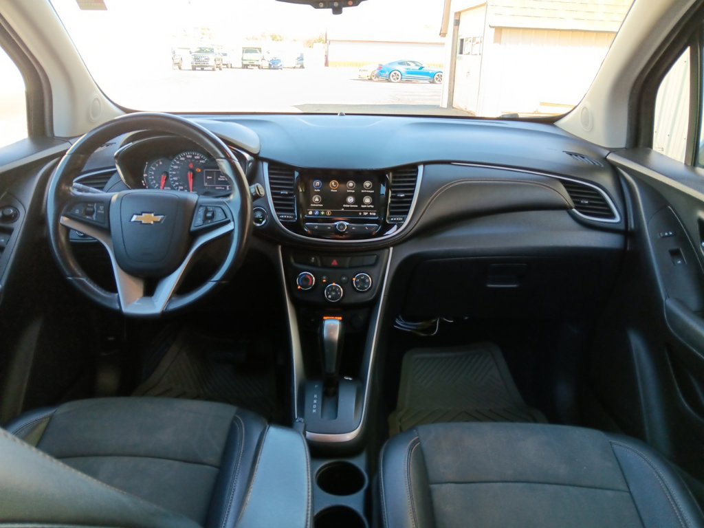 Used 2018 Chevrolet Trax LT w/ LT Convenience Package FWD image 31
